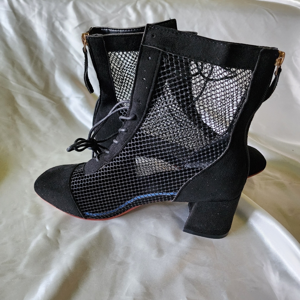 Elegant Black Mesh And Suede Ankle Boots - Picture 2 of 7